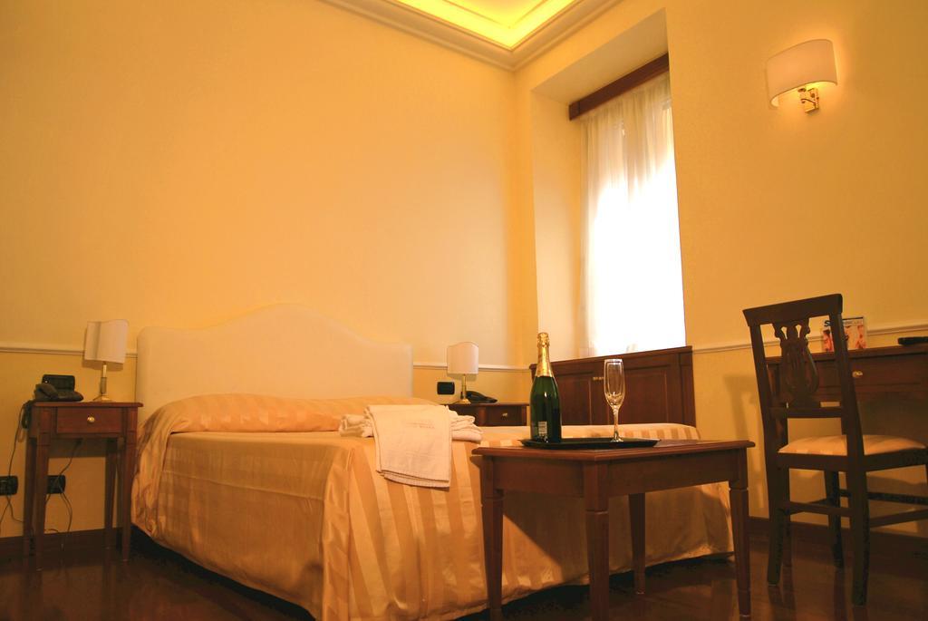 Luxury Ludovisi Rooms Roma Exterior foto